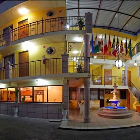 Hotel Rincon Tarasco Морелия Экстерьер фото