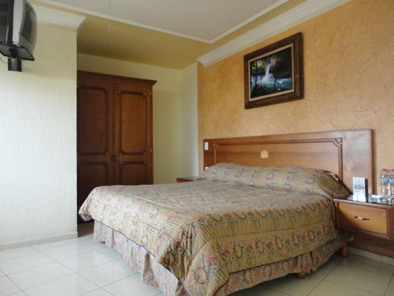 Hotel Rincon Tarasco Морелия Экстерьер фото